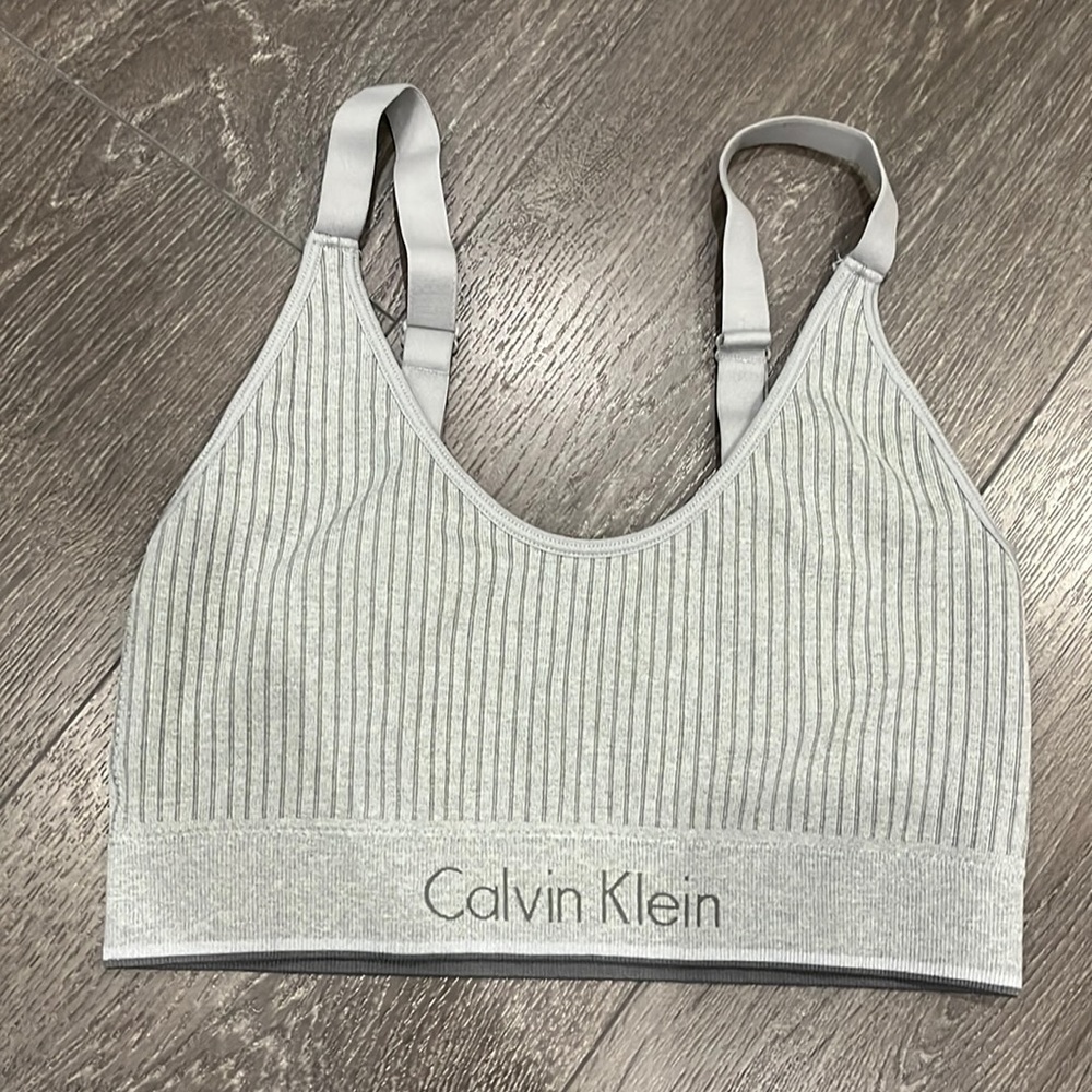 Calvin Klein sports bra size M